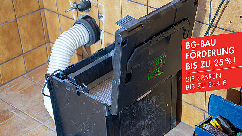 BG Bau fördert Maxxxcomfort Entstaubungsbox: Der erste Bau-Entstauber integriert in eine Sortimo L-BOXX inklusive cleverem Anschluss an WC-Abfluss! 